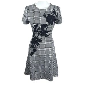 Betsey Johnson Dress Sz 4 Black White Applique Drop Waist Plaid Floral Career